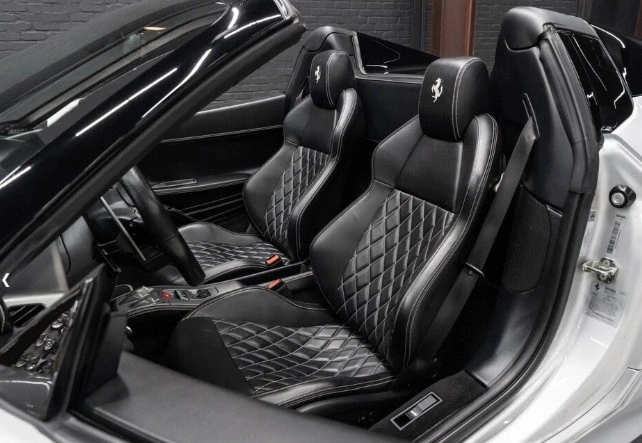 2013 Ferrari 458 Spider - Image 5 of 8