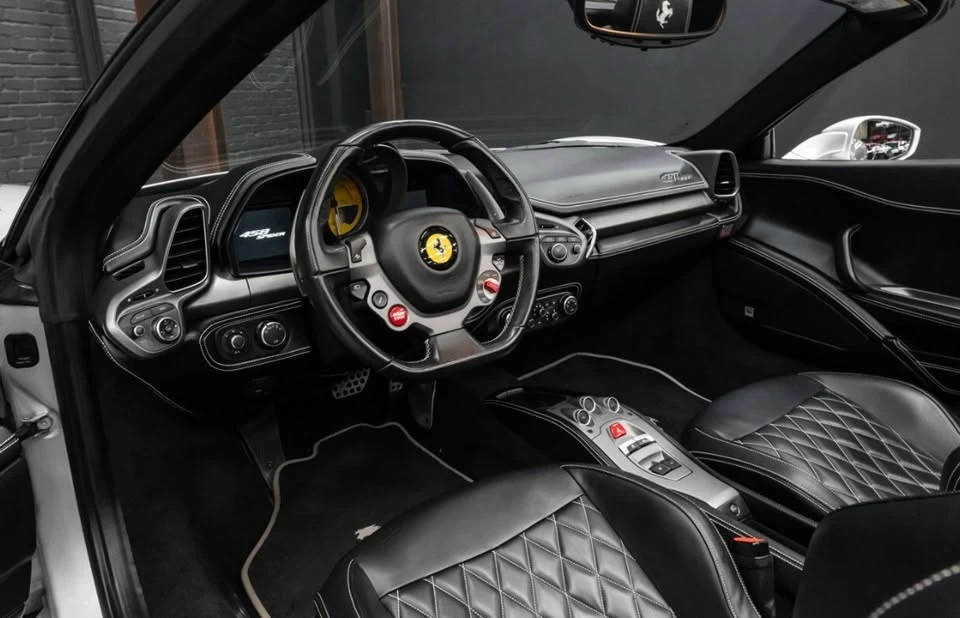 2013 Ferrari 458 Spider - Image 5 of 9