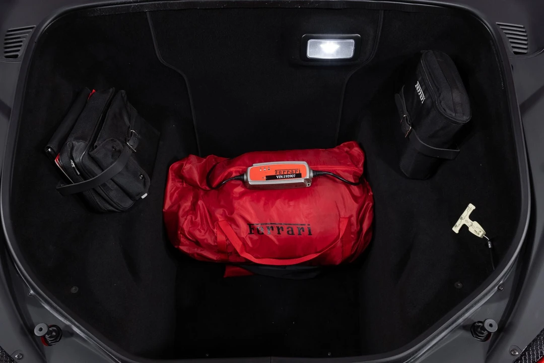 2013 Ferrari 458 Italia - Image 25 of 31