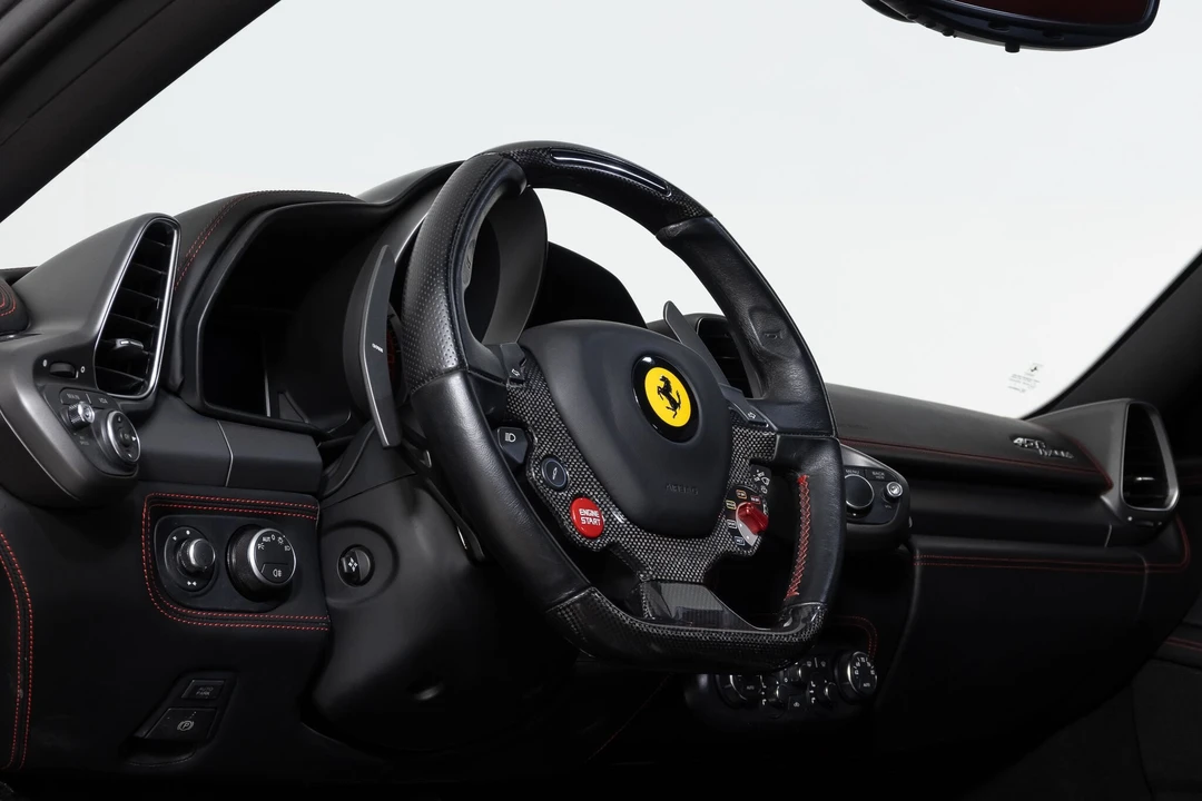 2013 Ferrari 458 Italia - Image 5 of 31