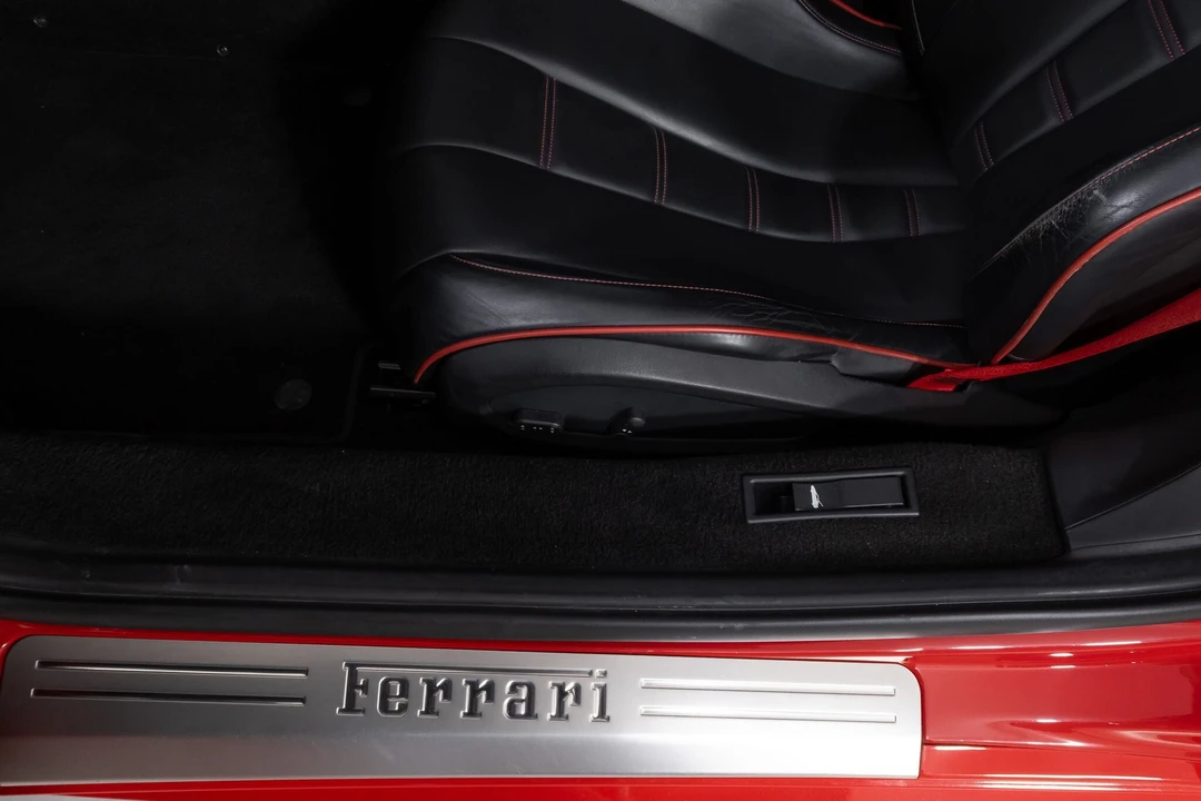 2013 Ferrari 458 Italia - Image 30 of 31
