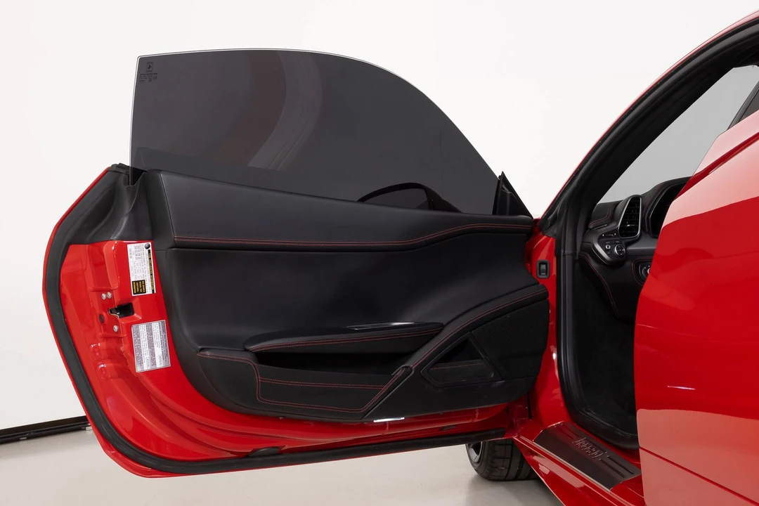 2013 Ferrari 458 Italia - Image 29 of 31