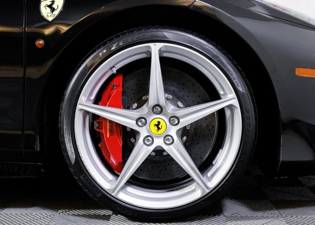 2013 Ferrari 458 Italia - Image 7 of 31