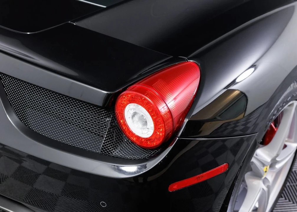 2013 Ferrari 458 Italia - Image 28 of 31