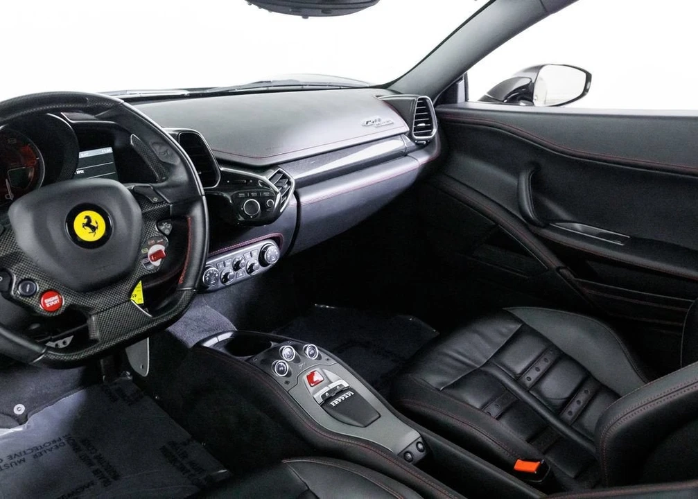 2013 Ferrari 458 Italia - Image 23 of 31