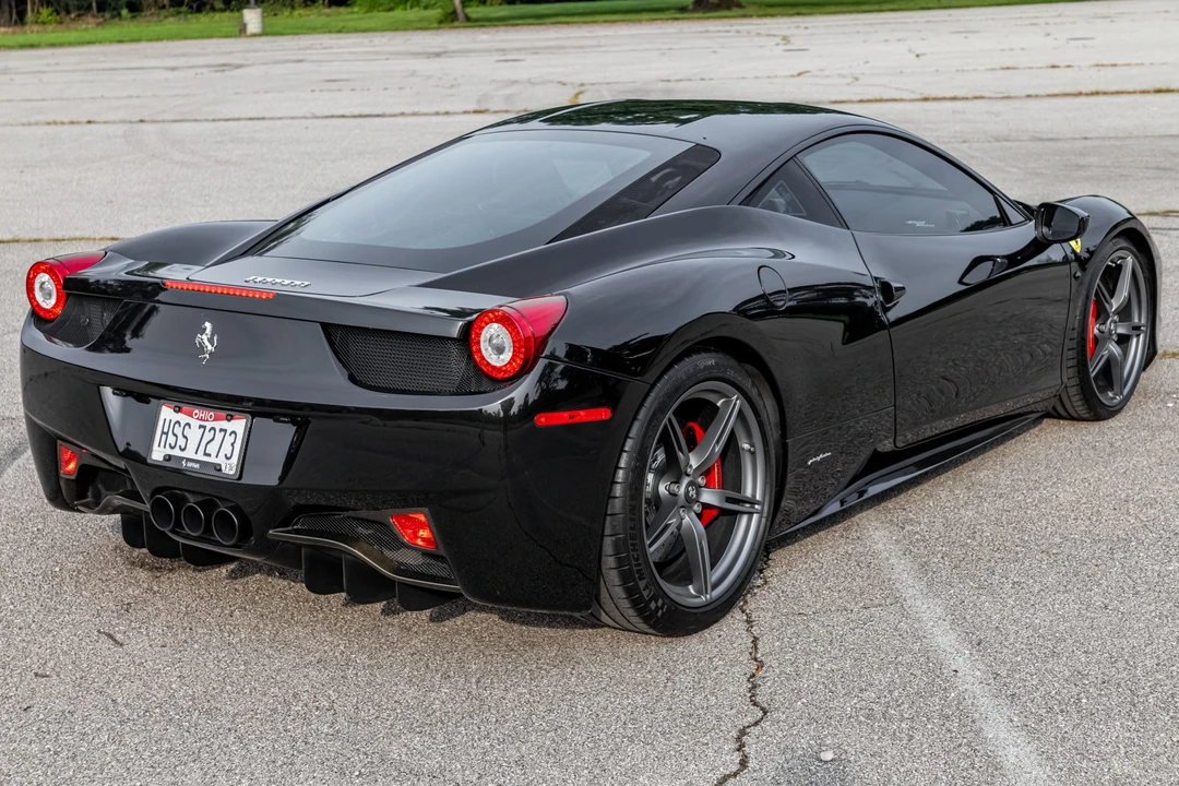 2013 Ferrari 458 Italia - Image 9 of 31