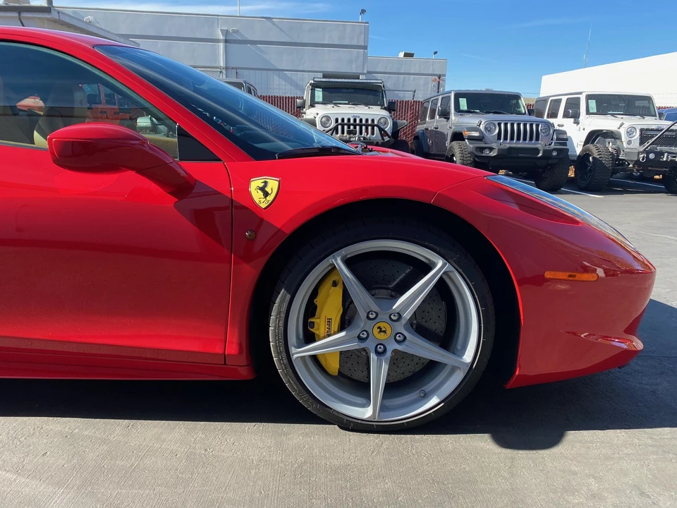 2013 Ferrari 458 Italia - Image 18 of 31