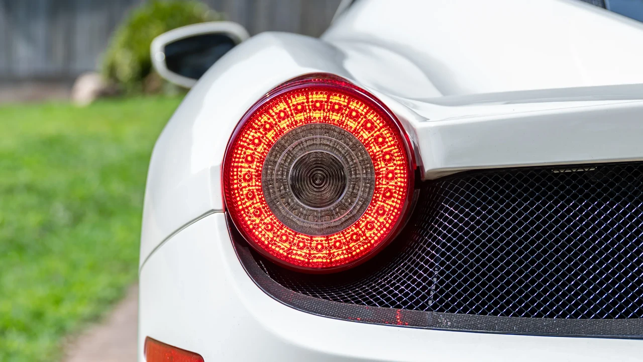 2013 Ferrari 458 Italia - Image 15 of 31