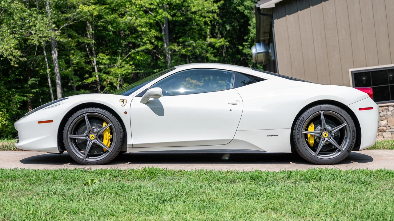 2013 Ferrari 458 Italia - Image 4 of 31