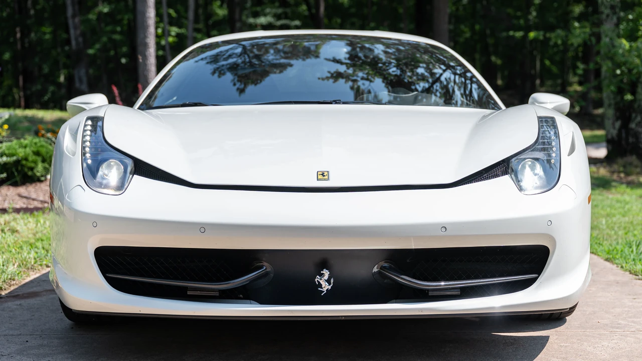 2013 Ferrari 458 Italia - Image 9 of 31