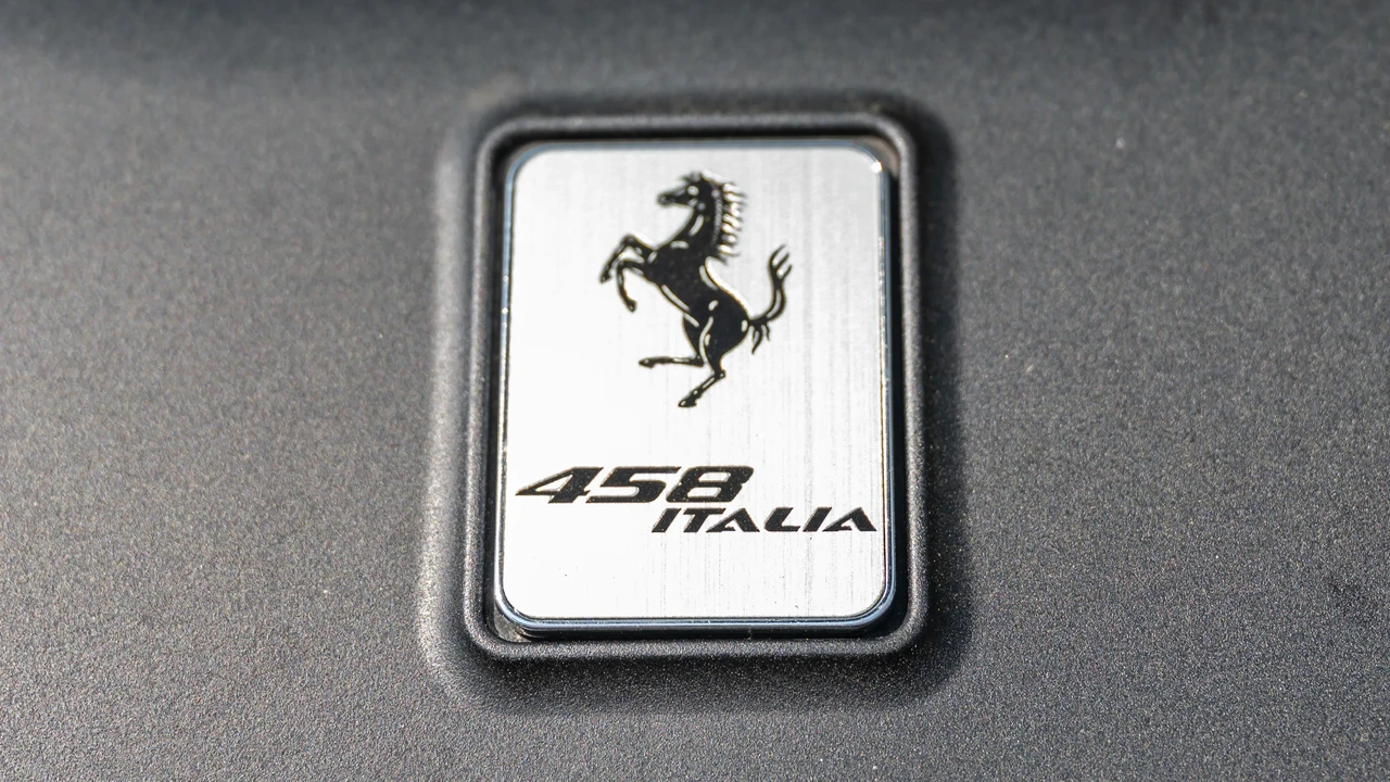 2013 Ferrari 458 Italia - Image 28 of 31