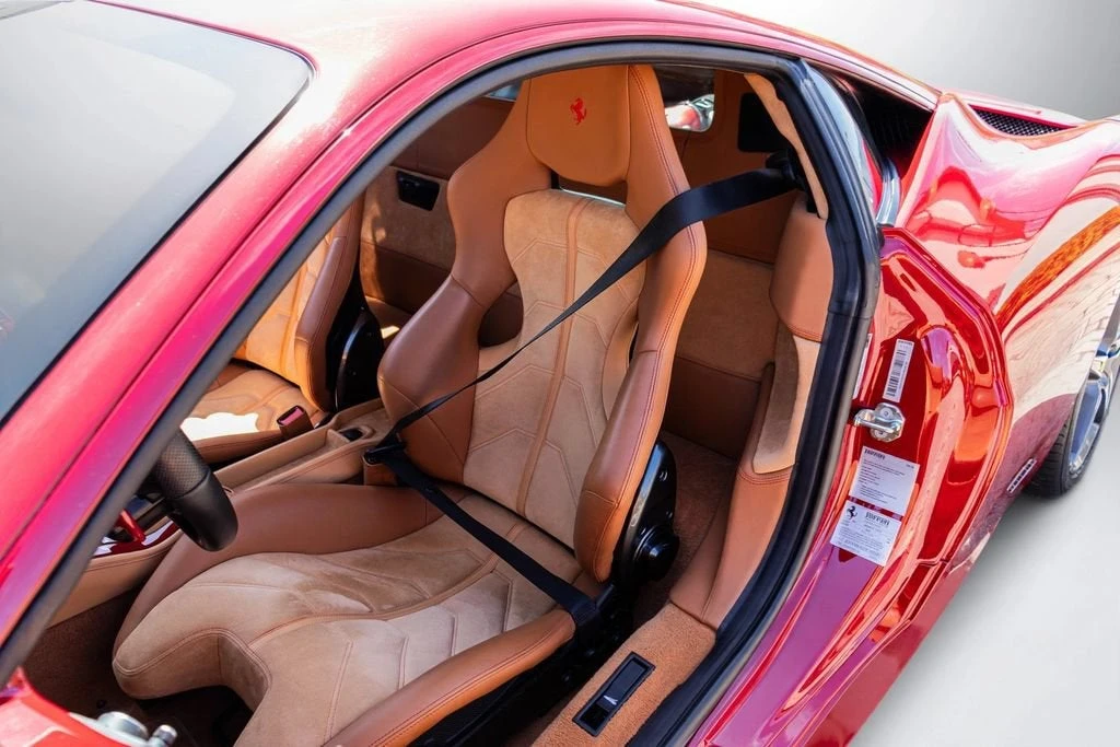2013 Ferrari 458 Italia - Image 6 of 31