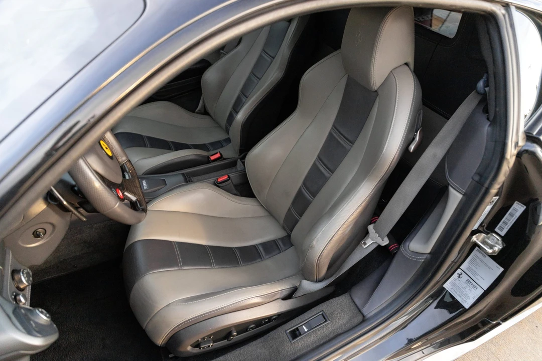 2013 Ferrari 458 Italia - Image 29 of 31