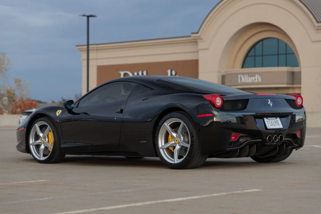 2013 Ferrari 458 Italia - Image 7 of 31