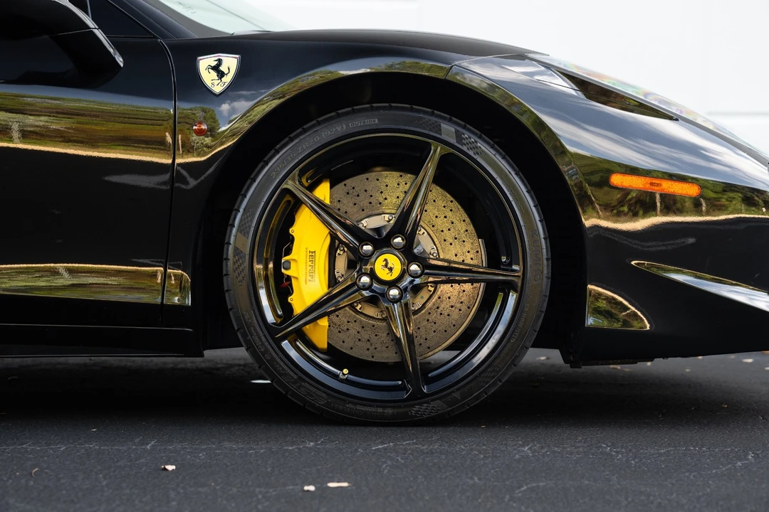 2013 Ferrari 458 Italia - Image 9 of 21