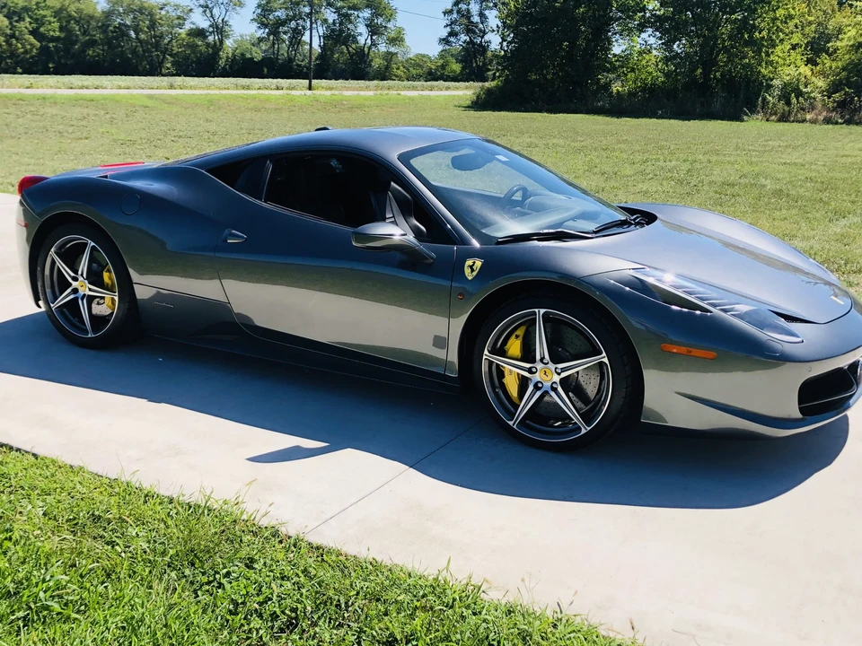 2013 Ferrari 458 Italia - Image 9 of 31
