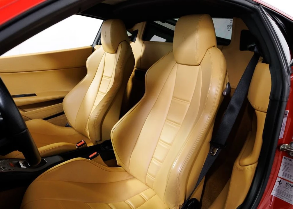 2013 Ferrari 458 Italia - Image 16 of 31