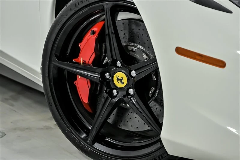 2013 Ferrari 458 Italia - Image 4 of 21