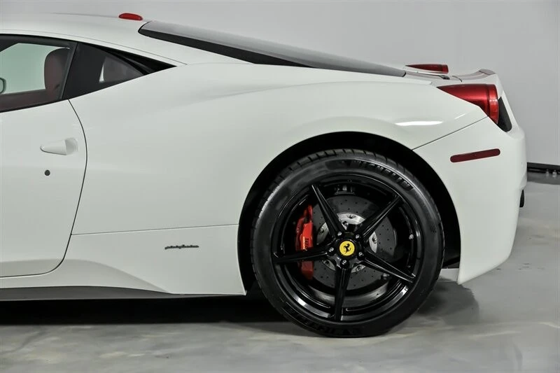 2013 Ferrari 458 Italia - Image 9 of 21