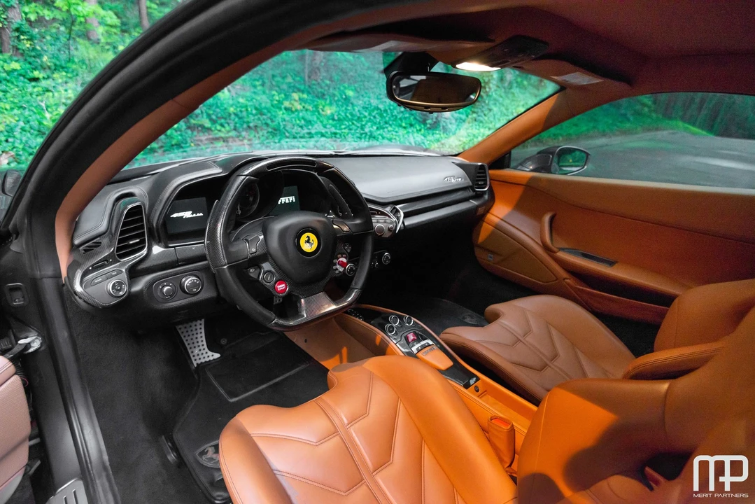 2013 Ferrari 458 Italia - Image 14 of 31