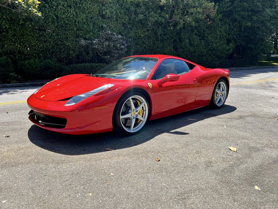2013 Ferrari 458 Italia - Image 6 of 31