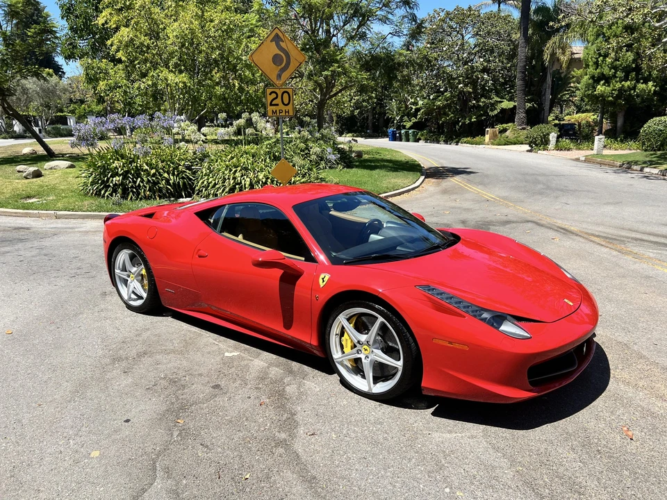 2013 Ferrari 458 Italia - Image 27 of 31