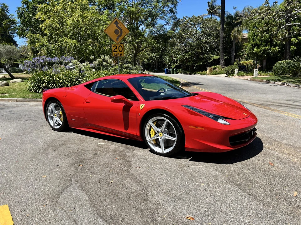 2013 Ferrari 458 Italia - Image 26 of 31