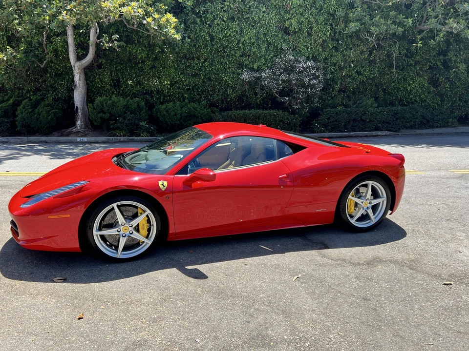 2013 Ferrari 458 Italia - Image 3 of 31