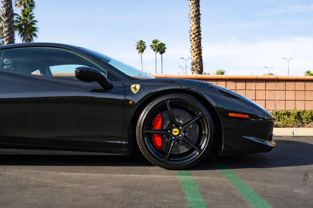 2013 Ferrari 458 Italia - Image 29 of 31