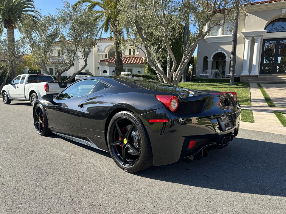 2013 Ferrari 458 Italia - Image 9 of 31