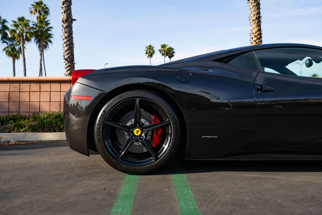 2013 Ferrari 458 Italia - Image 28 of 31