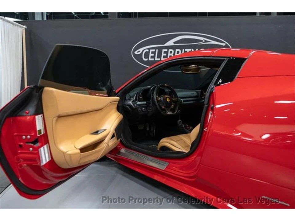 2013 Ferrari 458 Italia - Image 26 of 31