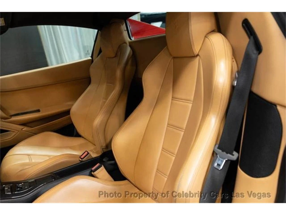 2013 Ferrari 458 Italia - Image 28 of 31