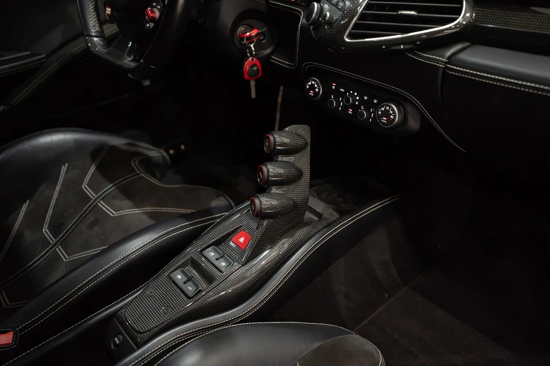 2013 Ferrari 458 Italia - Image 26 of 31