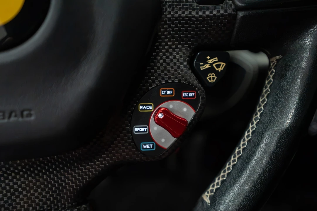 2013 Ferrari 458 Italia - Image 14 of 31