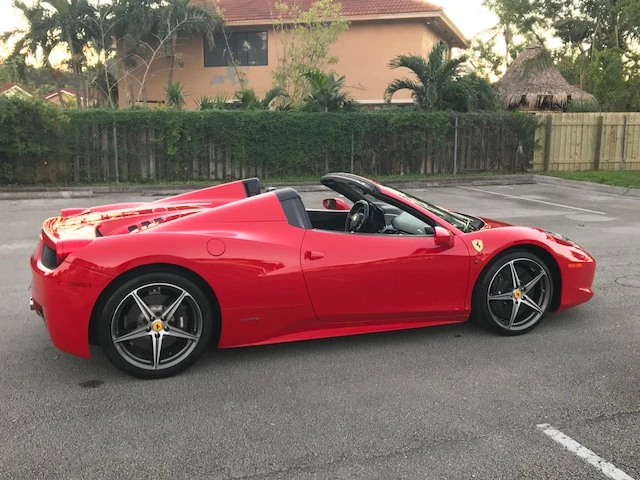 2013 Ferrari 458 Spider - Image 4 of 10