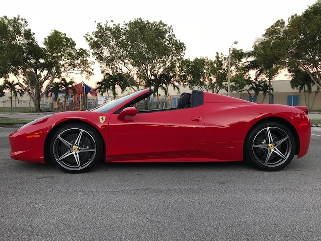 2013 Ferrari 458 Spider - Image 3 of 10