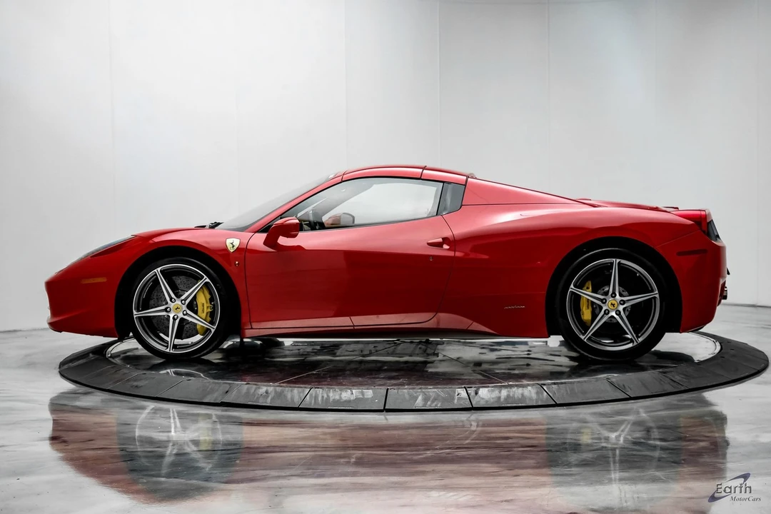 2013 Ferrari 458 Spider - Image 8 of 12