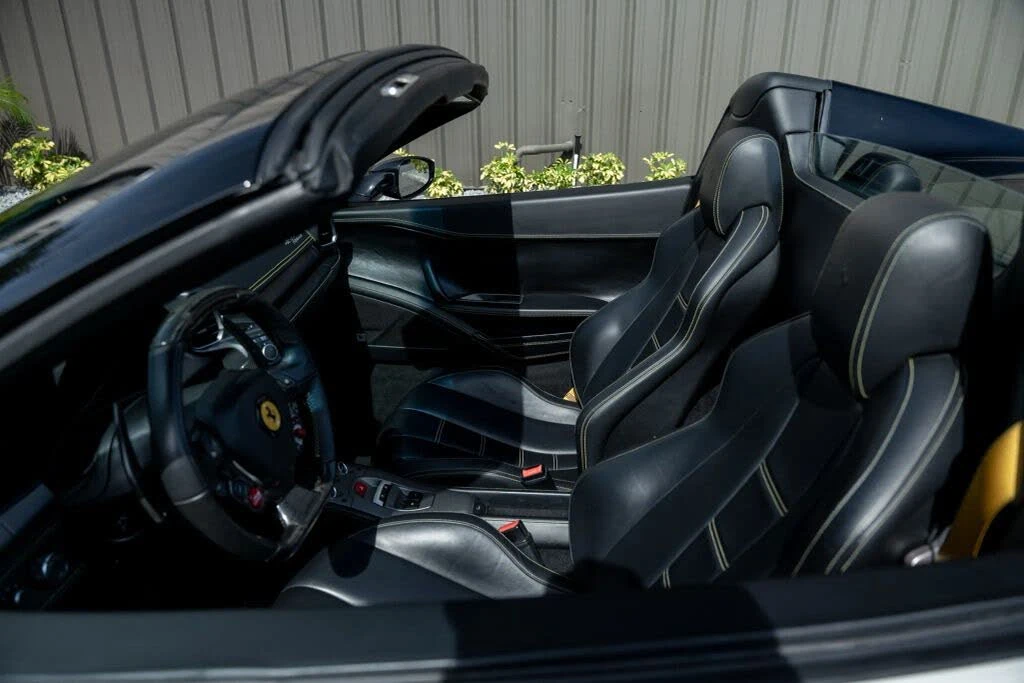 2013 Ferrari 458 Spider - Image 29 of 31