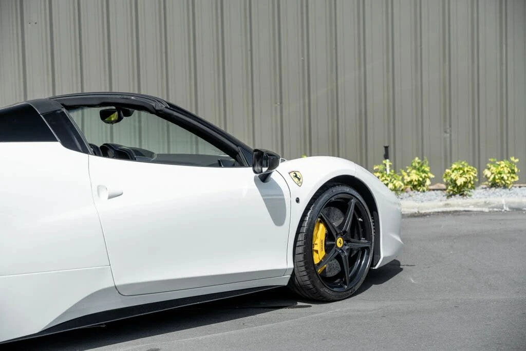 2013 Ferrari 458 Spider - Image 14 of 31