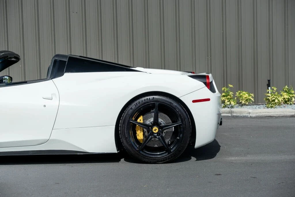 2013 Ferrari 458 Spider - Image 5 of 31