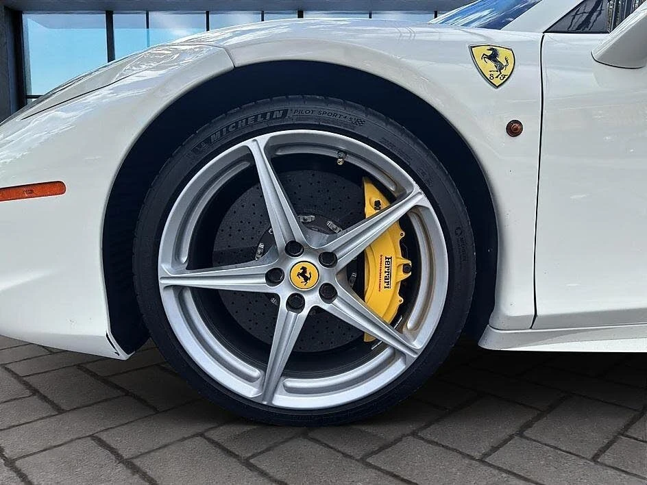 2013 Ferrari 458 Spider - Image 22 of 31