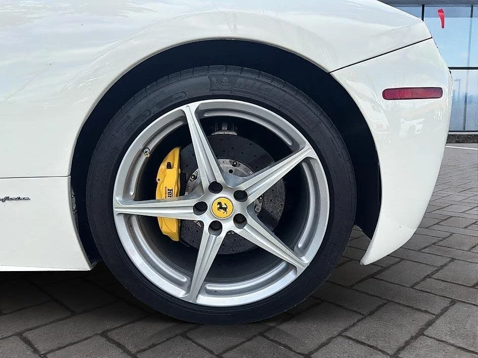 2013 Ferrari 458 Spider - Image 23 of 31