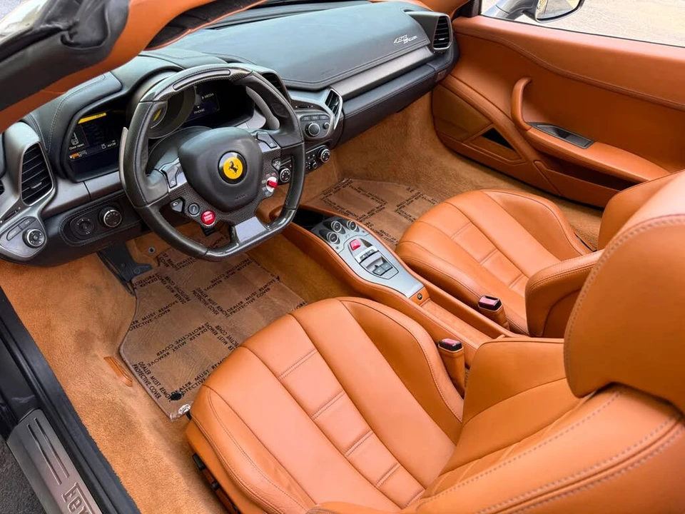 2013 Ferrari 458 Spider - Image 19 of 31