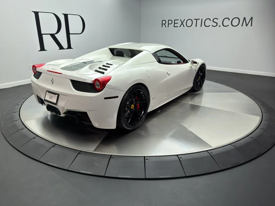 2013 Ferrari 458 Spider - Image 14 of 31
