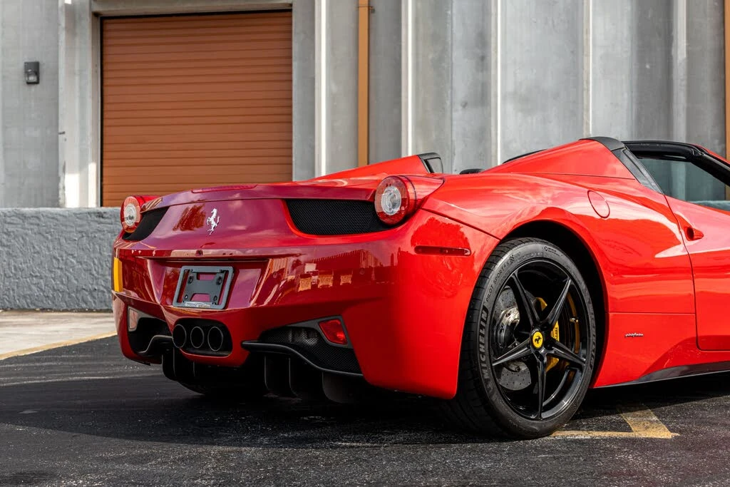 2013 Ferrari 458 Spider - Image 28 of 31