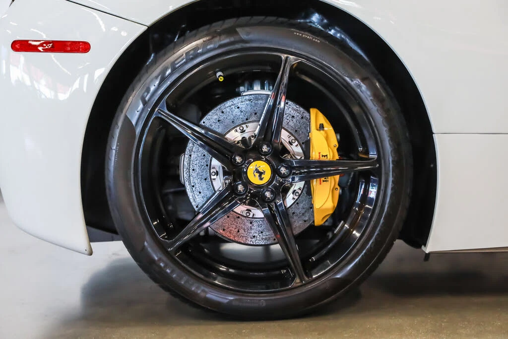 2013 Ferrari 458 Spider - Image 15 of 31