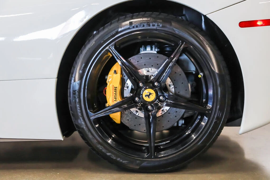 2013 Ferrari 458 Spider - Image 21 of 31