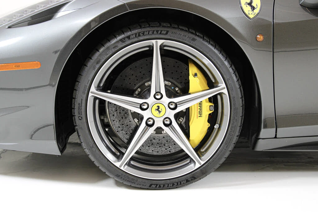 2013 Ferrari 458 Spider - Image 22 of 31