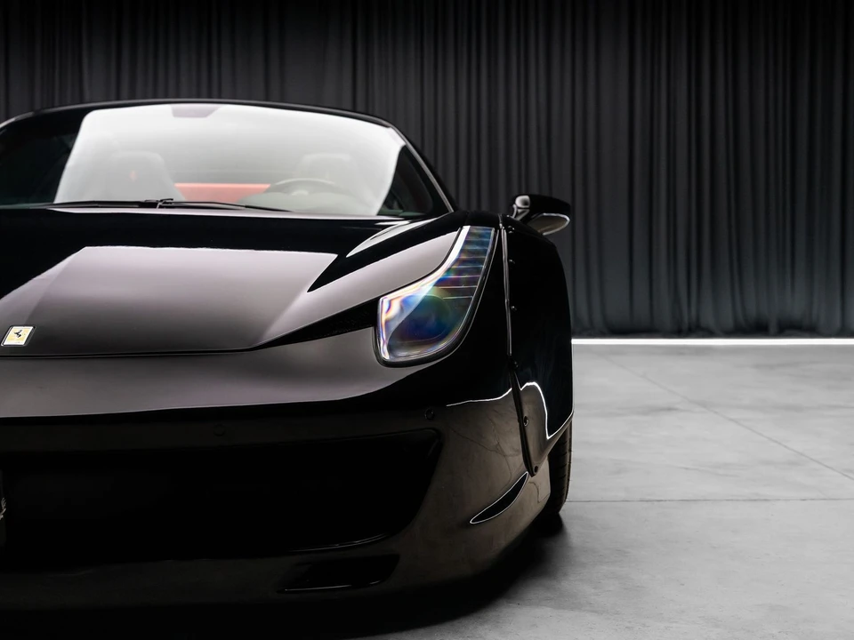 2013 Ferrari 458 Spider - Image 25 of 31